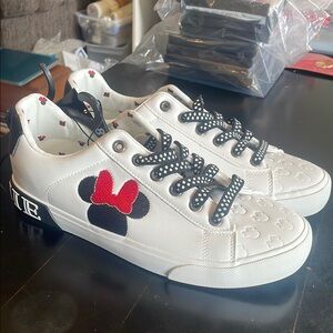 Disney White and Black Sneakers with Minnie Mouse Design women’s size 8 new